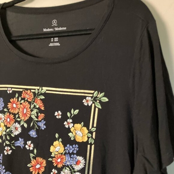 Addition Elle t-shirt round neck  tee black floral short sleeve - Picture 3 of 6
